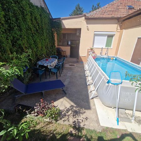 Apartamento Nikodijevic Vrsac Exterior foto