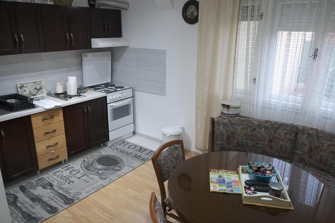 Apartamento Nikodijevic Vrsac Exterior foto